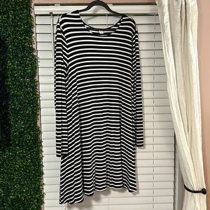 Long-sleeved casual dress